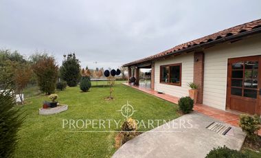 Gran casa en exclusivo condominio cerca de Curicó