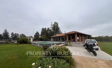 Gran casa en exclusivo condominio cerca de Curicó