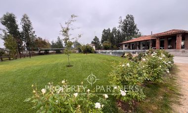 Gran casa en exclusivo condominio cerca de Curicó