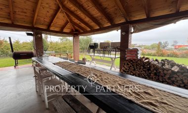 Gran casa en exclusivo condominio cerca de Curicó