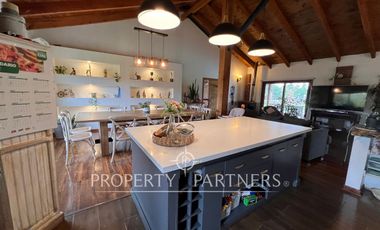 Gran casa en exclusivo condominio cerca de Curicó