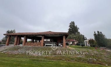 Gran casa en exclusivo condominio cerca de Curicó