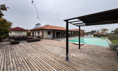 Gran casa en exclusivo condominio cerca de Curicó