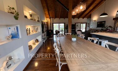 Gran casa en exclusivo condominio cerca de Curicó