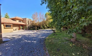Grandiosa casa en parcela en Paine