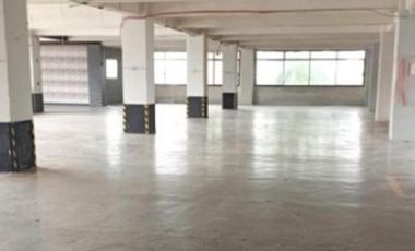 RENTA OFICINAS CON BODEGA ALMACENAJE LIGERO, PISO 2 DISPONIBLE 770 M².