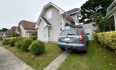 Se arrienda hermosa casa en condominio alto del bosque VALLE VOLCANES