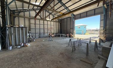 Se arrienda bodega urbana 322 m2