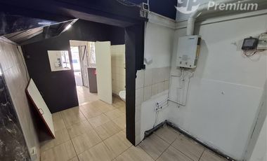 Local Comercial en Arriendo en Calle Marin con Carmen