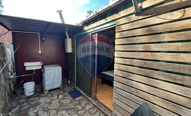 ¡Casa Amoblada en Paine con Vista a la laguna