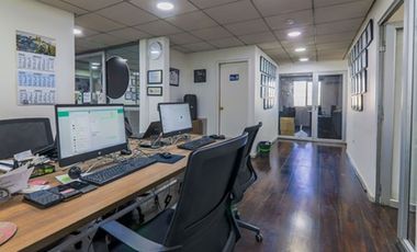 Edificio Comercial 453 mts2 Utiles en Zapadores