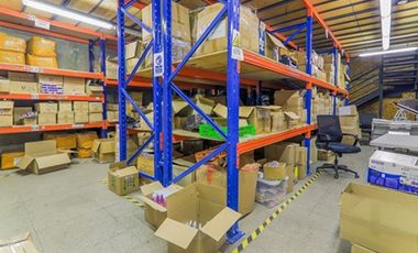 Edificio Comercial 453 mts2 Utiles en Zapadores