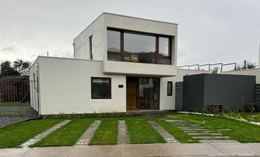 Maravillosa casa en Santa Elena