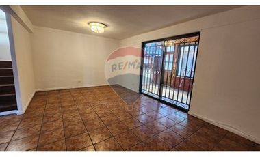 Casa Familiar en La Florida: Espaciosa y Luminosa