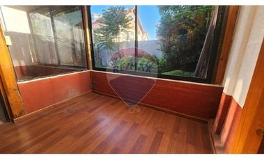 Casa Familiar en La Florida: Espaciosa y Luminosa