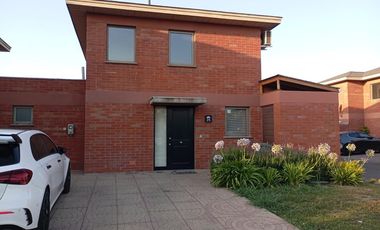 Casa en Arriendo en Buin, ¡Agenda Visita!