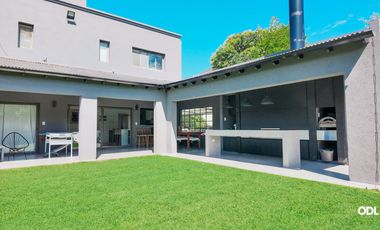 VENTA CASA CAMPO GRANDE - PILAR