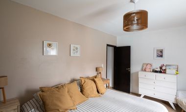 VENTA CASA 5 AMBIENTES - ROBLE JOVEN PILAR