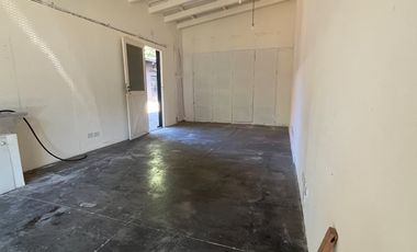 OFICINA MUY LUMINOSA EN MARTINEZ - BOX 1 DE 6