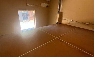 OFICINA MUY LUMINOSA EN MARTINEZ - BOX 3 DE 6