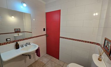 Casa 5 ambientes - Apta crédito - Villa Adelina - Venta