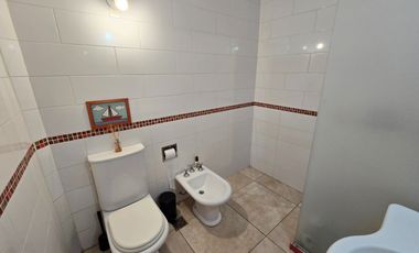 Casa 5 ambientes - Apta crédito - Villa Adelina - Venta