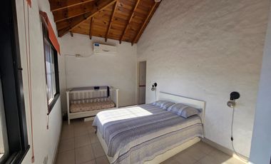 Casa 5 ambientes - Apta crédito - Villa Adelina - Venta