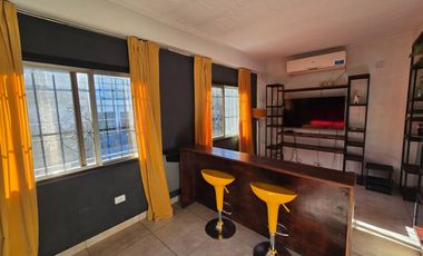 Casa 5 ambientes - Apta crédito - Villa Adelina - Venta