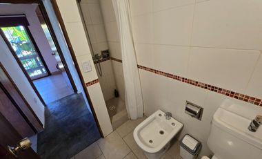 Casa 5 ambientes - Apta crédito - Villa Adelina - Venta