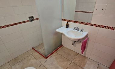 Casa 5 ambientes - Apta crédito - Villa Adelina - Venta