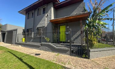 Casa 5 ambientes - Apta crédito - Villa Adelina - Venta