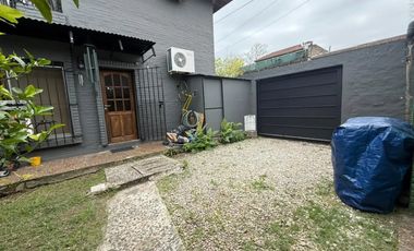 Casa 5 ambientes - Apta crédito - Villa Adelina - Venta