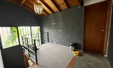 Casa 5 ambientes - Apta crédito - Villa Adelina - Venta