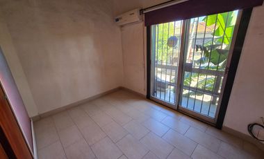 Casa 5 ambientes - Apta crédito - Villa Adelina - Venta