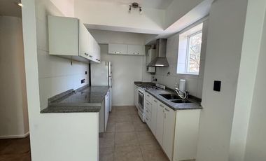 Alquiler dpto.2/3 amb San Isidro  centro uso Profesional con cochera