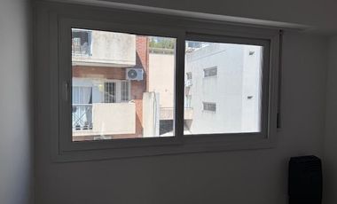 Alquiler dpto.2/3 amb San Isidro  centro uso Profesional con cochera