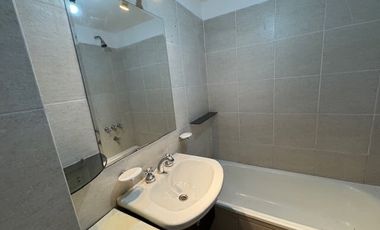 Alquiler dpto.2/3 amb San Isidro  centro uso Profesional con cochera