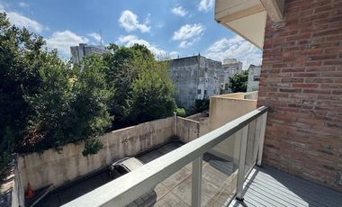 Alquiler dpto.2/3 amb San Isidro  centro uso Profesional con cochera