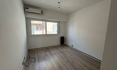 Alquiler dpto.2/3 amb San Isidro  centro uso Profesional con cochera