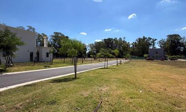 VENTA DE LOTE 482m2  EN BARRIO SANTA SOFIA-PILAR DEL ESTE