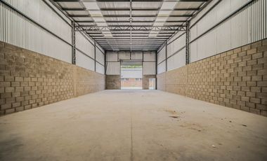 VENTA GALPON ALQUILADO 1825 M2 CUBIERTOS PILAR