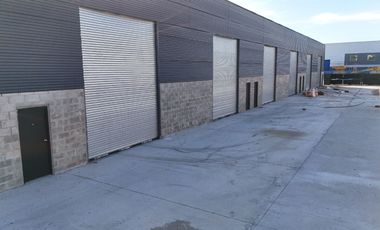VENTA GALPON ALQUILADO 1825 M2 CUBIERTOS PILAR