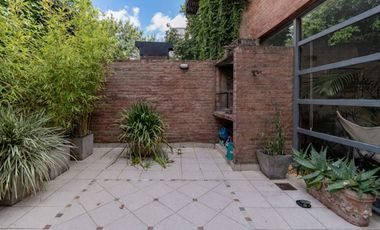 Venta PH tipo casa 5 amb con patio Belgrano R