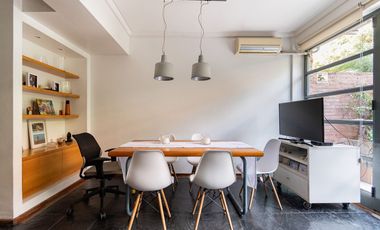 Venta PH tipo casa 5 amb con patio Belgrano R