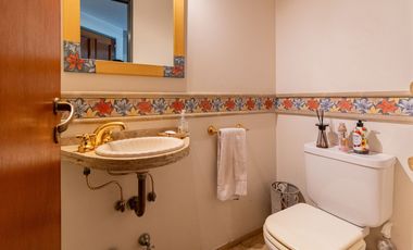 Venta PH tipo casa 5 amb con patio Belgrano R