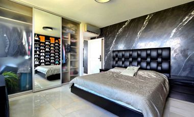 VENTA DEPTO 2 AMB TORRES DEL YACHT AMOBLADO COCHERA