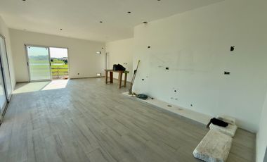 CASA A LA LAGUNA EN SANTA CLARA AL SUR | DISEÑO + VISTA ABIERTA