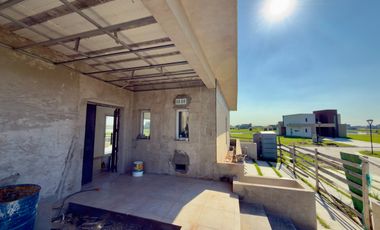 CASA A LA LAGUNA EN SANTA CLARA AL SUR | DISEÑO + VISTA ABIERTA