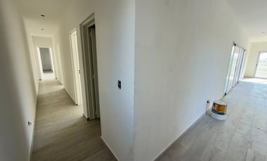 CASA A LA LAGUNA EN SANTA CLARA AL SUR | DISEÑO + VISTA ABIERTA