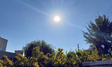 CASA A ESTRENAR EN LA ALAMEDA | 4 AMB + PISCINA + LOTE 700 m²